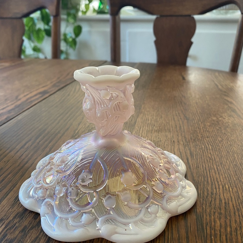 Fenton Pink Iridescent Lily of the Valley Vase - Picture 3 of 6